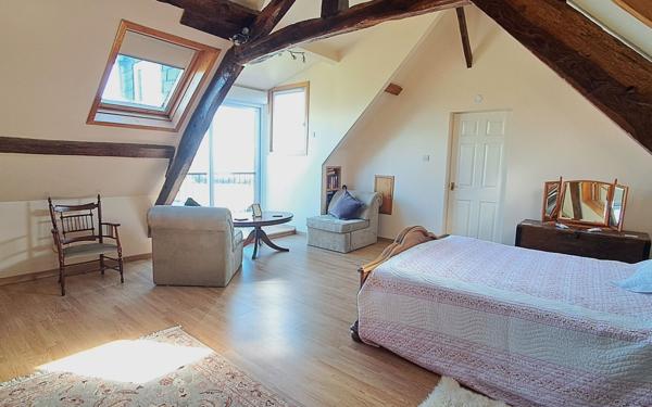 Maison à vendre    5 pièces • 165 m2 Rougé