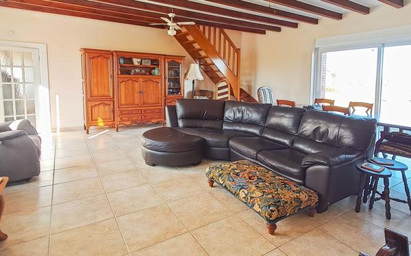 Maison à vendre    5 pièces • 165 m2 Rougé