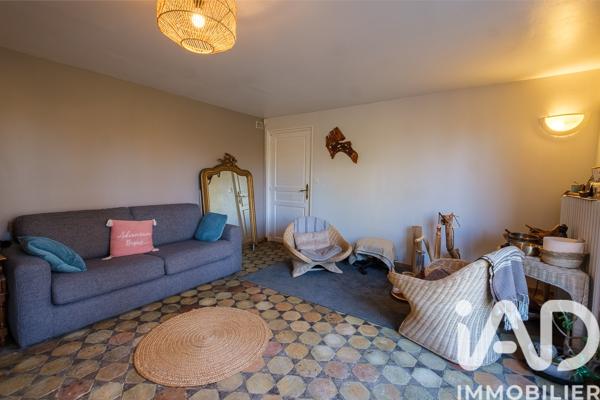 Maison à vendre 8 pièces 215 m² Courgent