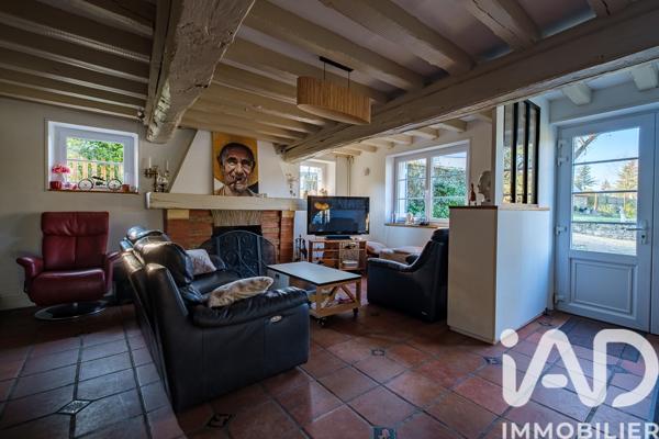 Maison à vendre 8 pièces 215 m² Courgent