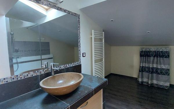 Appartement à louer    2 pièces • 59,70 m2 Manosque