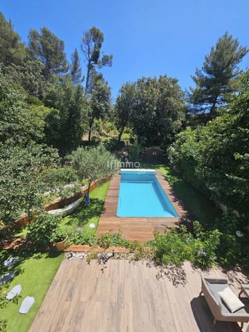 13012 / Maison / Piscine / Jardin / Garage
