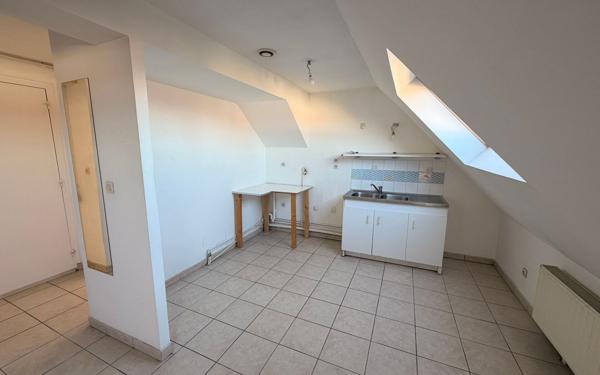 Appartement à louer    2 pièces •  Gondecourt