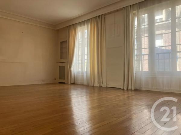 Maison à vendre  5 pièces - 198 m 2   ABBEVILLE  - 80