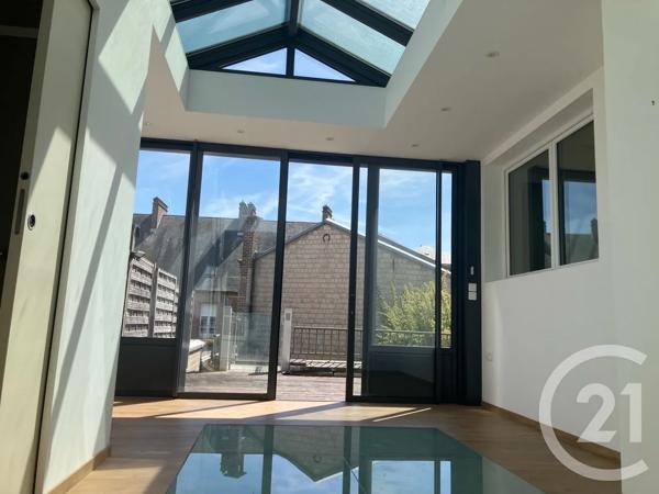 Maison à vendre  5 pièces - 198 m 2   ABBEVILLE  - 80