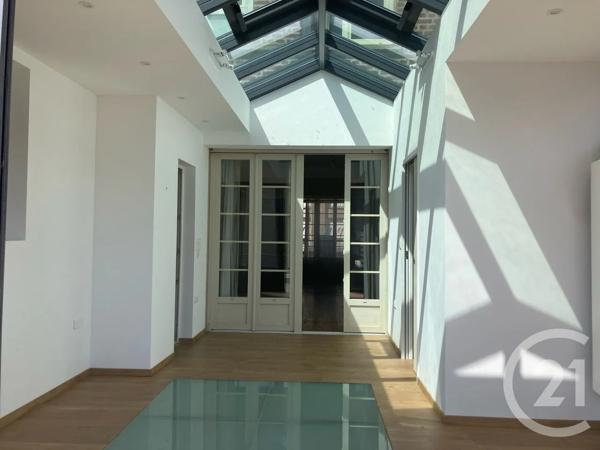 Maison à vendre  5 pièces - 198 m 2   ABBEVILLE  - 80