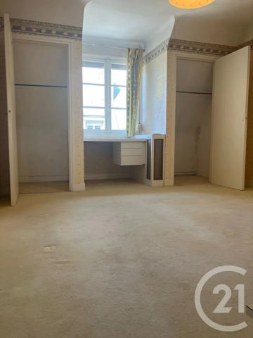 Maison à vendre  5 pièces - 198 m 2   ABBEVILLE  - 80