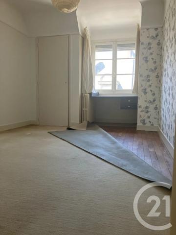 Maison à vendre  5 pièces - 198 m 2   ABBEVILLE  - 80