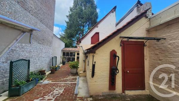 Maison à vendre  5 pièces - 198 m 2   ABBEVILLE  - 80