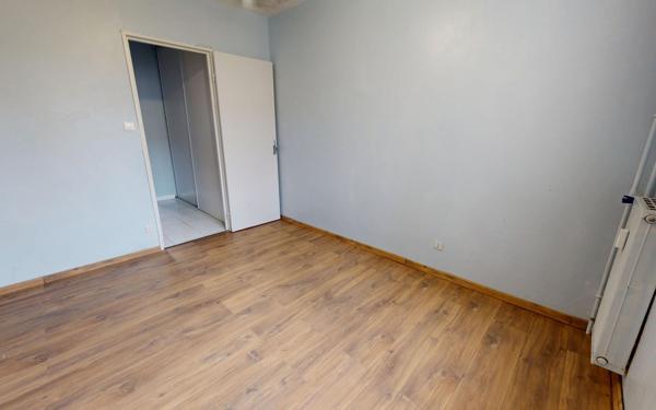 Appartement à vendre    3 pièces • 67 m2 Vaulx-en-Velin