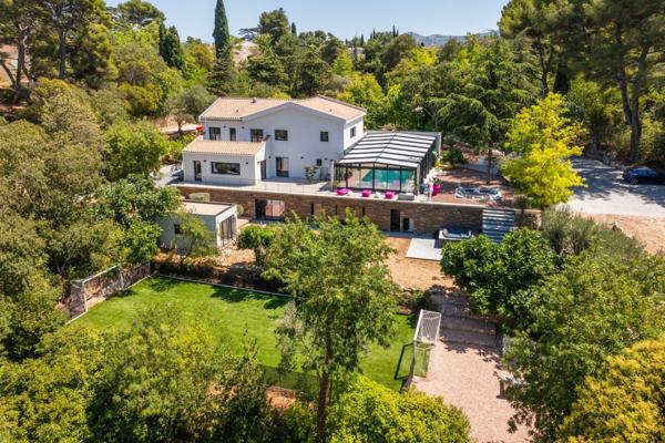 Vente Maison de luxe Marseille 12 6 Pièces 350 m²