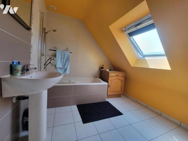 Quartier calme – Maison récente avec vie de plain-pied