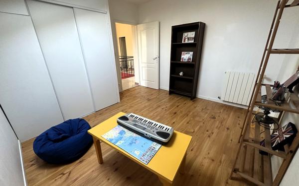 Maison à vendre    8 pièces •  Hinx