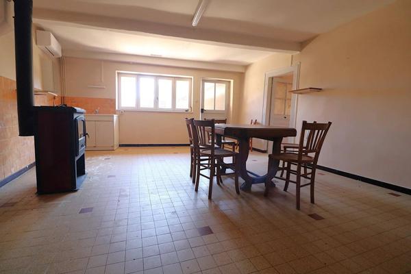 Corps de ferme sur 20 000 m² de terrain