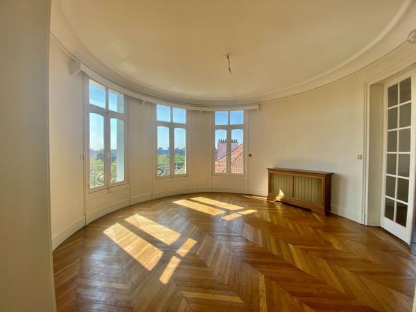 Vente Appartement de luxe La Madeleine 7 Pièces 225 m²