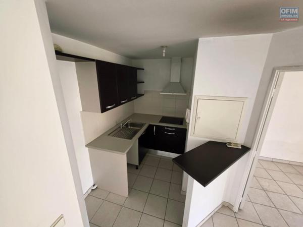 A vendre un appartement T2 de 45m2 dans la résidence Les Flamboyant Saint-Denis ville REUNION