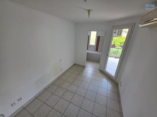 A vendre un appartement T2 de 45m2 dans la résidence Les Flamboyant Saint-Denis ville REUNION