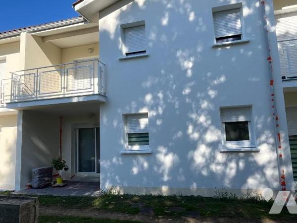 Appartement à Vendre à Coutras (33230) en Gironde (33) de type 2, 41,87 m² hab, dans une réside...