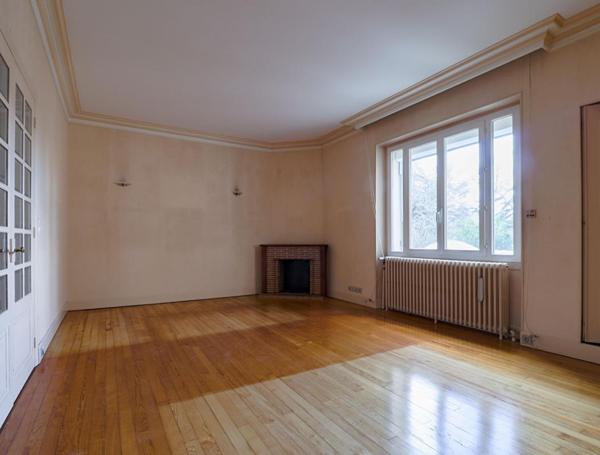 Maison 9 pièces 241 m2 à vendre à AUSSILLON