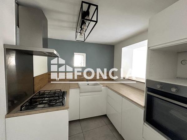 À vendre Maison 4 pièces 124 m² - Saint-quentin-la-poterie 30700