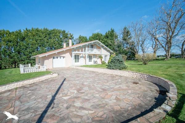 Maison à vendre |  Saint-Martin-de-Seignanx |  6 pièces | 136 m²