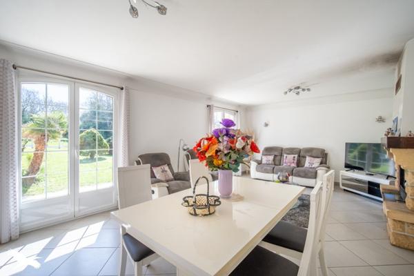 Maison à vendre |  Saint-Martin-de-Seignanx |  6 pièces | 136 m²