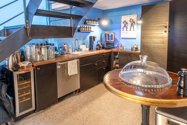 Bureaux-lofts  309 m² minutes métro Pigalle