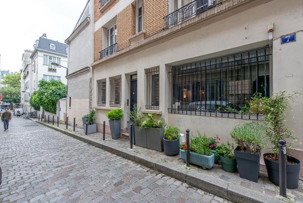 Bureaux-lofts  309 m² minutes métro Pigalle