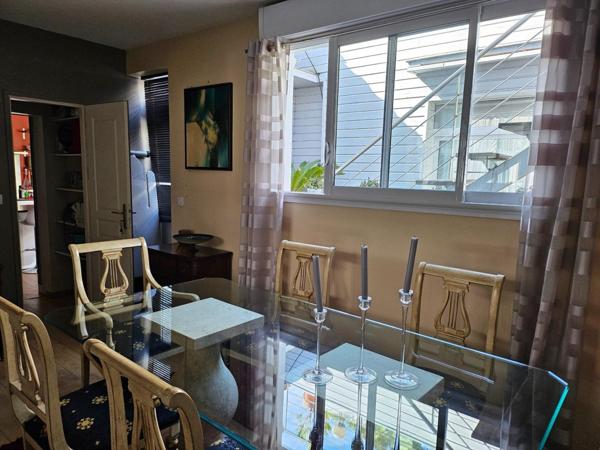 Appartement au jardin public