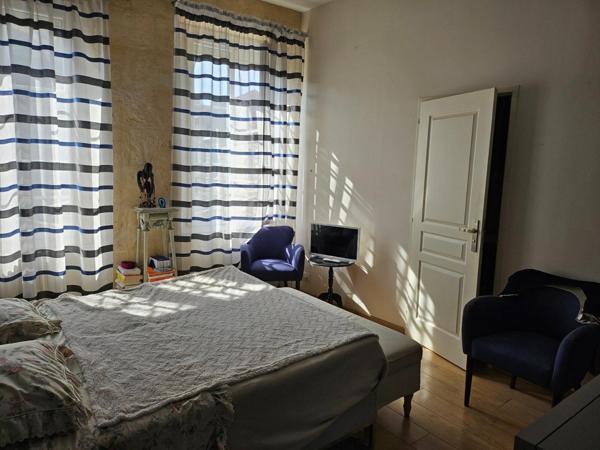 Appartement au jardin public