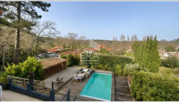 Villa familiale de charme avec piscine aux portes du Golf d'Arcachon