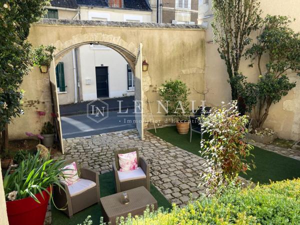 Confortable hôtel particulier avec 3 gîtes dans le quartier historique d'Issoudun (Indre)