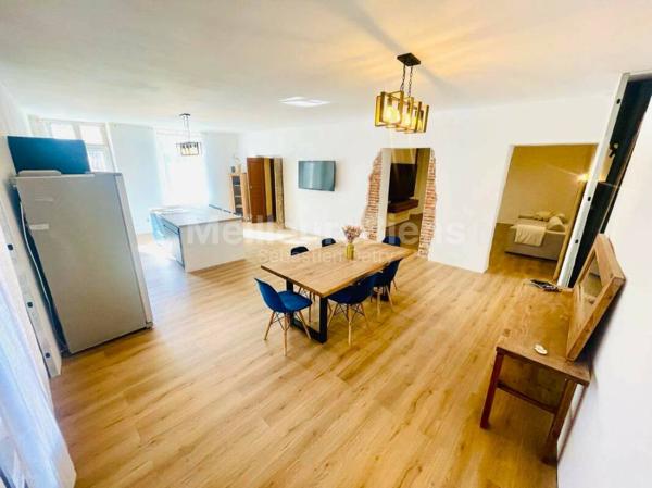 Vaste maison de village T5 202m²+ garage à Thuir