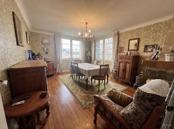 Immeuble à vendre |  Gond-Pontouvre |  349 m²