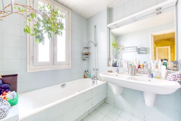 Issy-les-Moulineaux (92130) Appartement familial de 6/7 pièces au calme