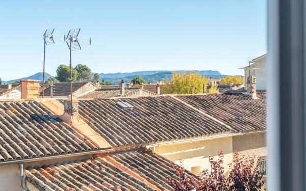 Maison à vendre    6 pièces •  Pertuis