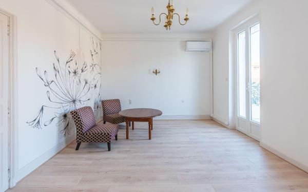 Maison à vendre    6 pièces •  Pertuis