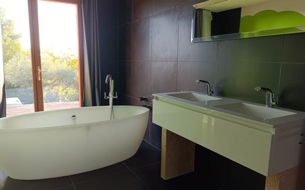 Maison à vendre    4 pièces •  Meynes