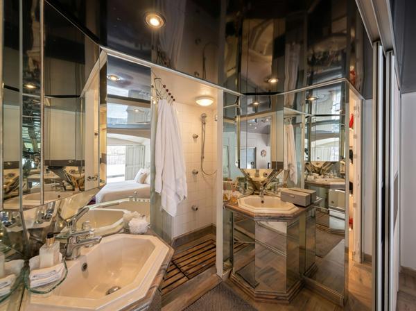 Gardanne (13120) - Propriété 293 m² avec dépendances et piscine sur une parcelle de 10 000 m² .