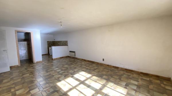 Saint-Just-Saint-Rambert (42170) Maison d'habitation de 110m2 sur 1705m2 de terrain