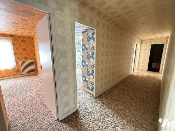AY-CHAMPAGNE - ENSEMBLE IMMOBILIER CENTRE-VILLE