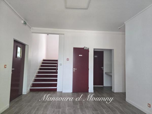 Propriété à vendre 20 pièces CHATEAU RENAULT (37)