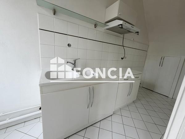 Location Appartement 3 pièces 73.21 m² - 24 RUE JULES STEEG Bordeaux 33800