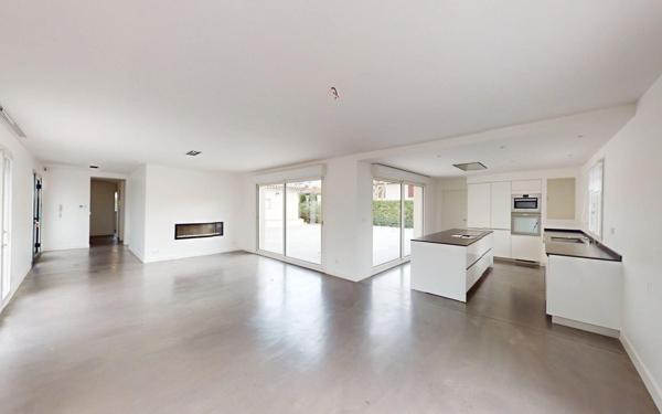 Maison à vendre    5 pièces • 203 m2 Toulouse