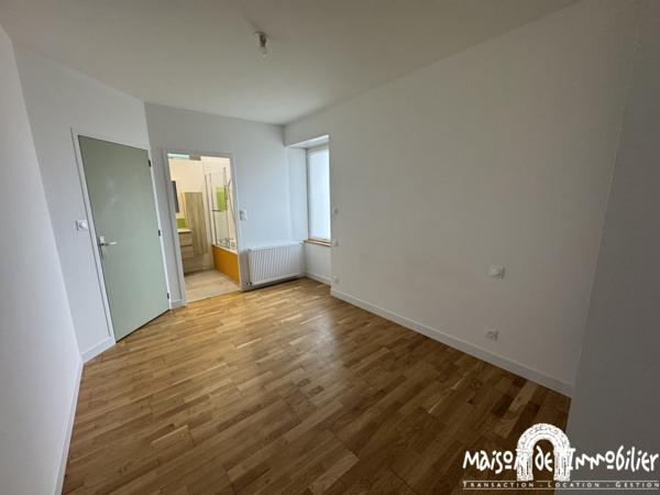 Location Maison de ville - 4 pièces - 93m² - Cour - COGNAC Quartier Saint Martin