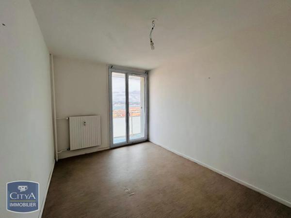 Appartement à louer 3 pièces 65.8m²