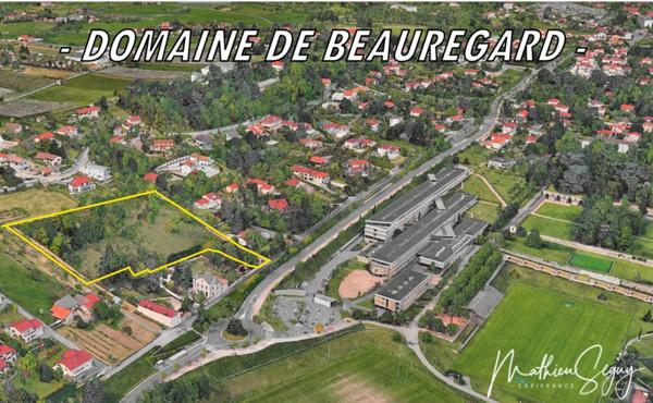 Terrain constructible de 1 200,00 m², dans un cadre calme et verdoyant