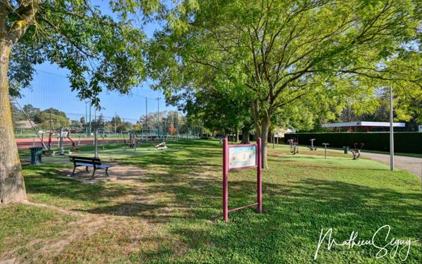 Terrain constructible de 1 200,00 m², dans un cadre calme et verdoyant