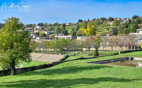 Terrain constructible de 1 200,00 m², dans un cadre calme et verdoyant