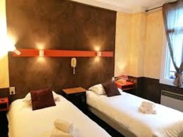 Fonds de commerce Hotel restaurant 2 étoiles à vendre proche de RODEZ (12)